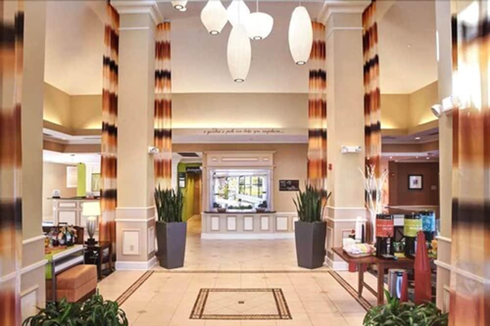 Fairview Park Hilton Garden Inn Cleveland Airport מראה חיצוני תמונה