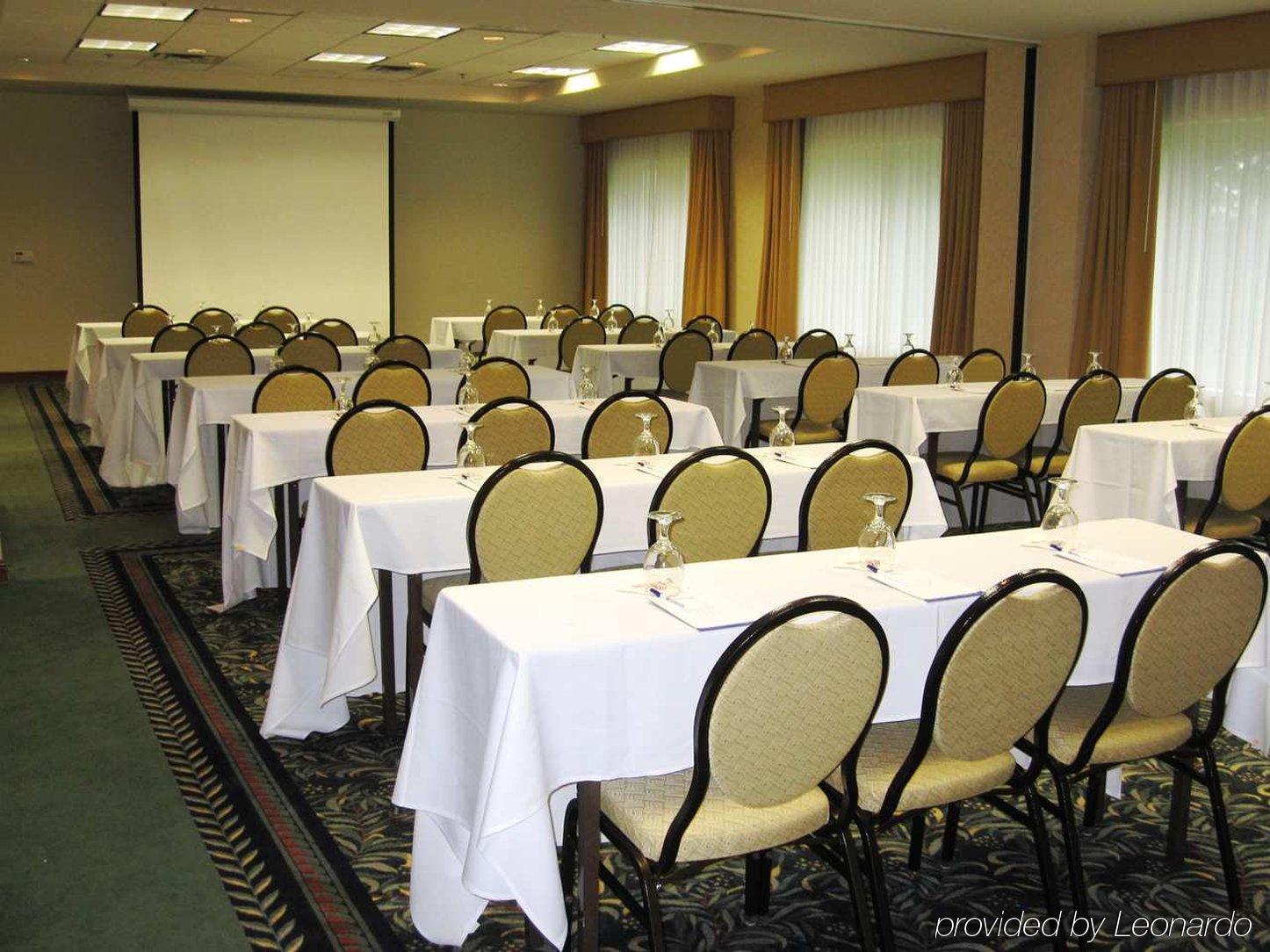 Fairview Park Hilton Garden Inn Cleveland Airport מתקנים תמונה